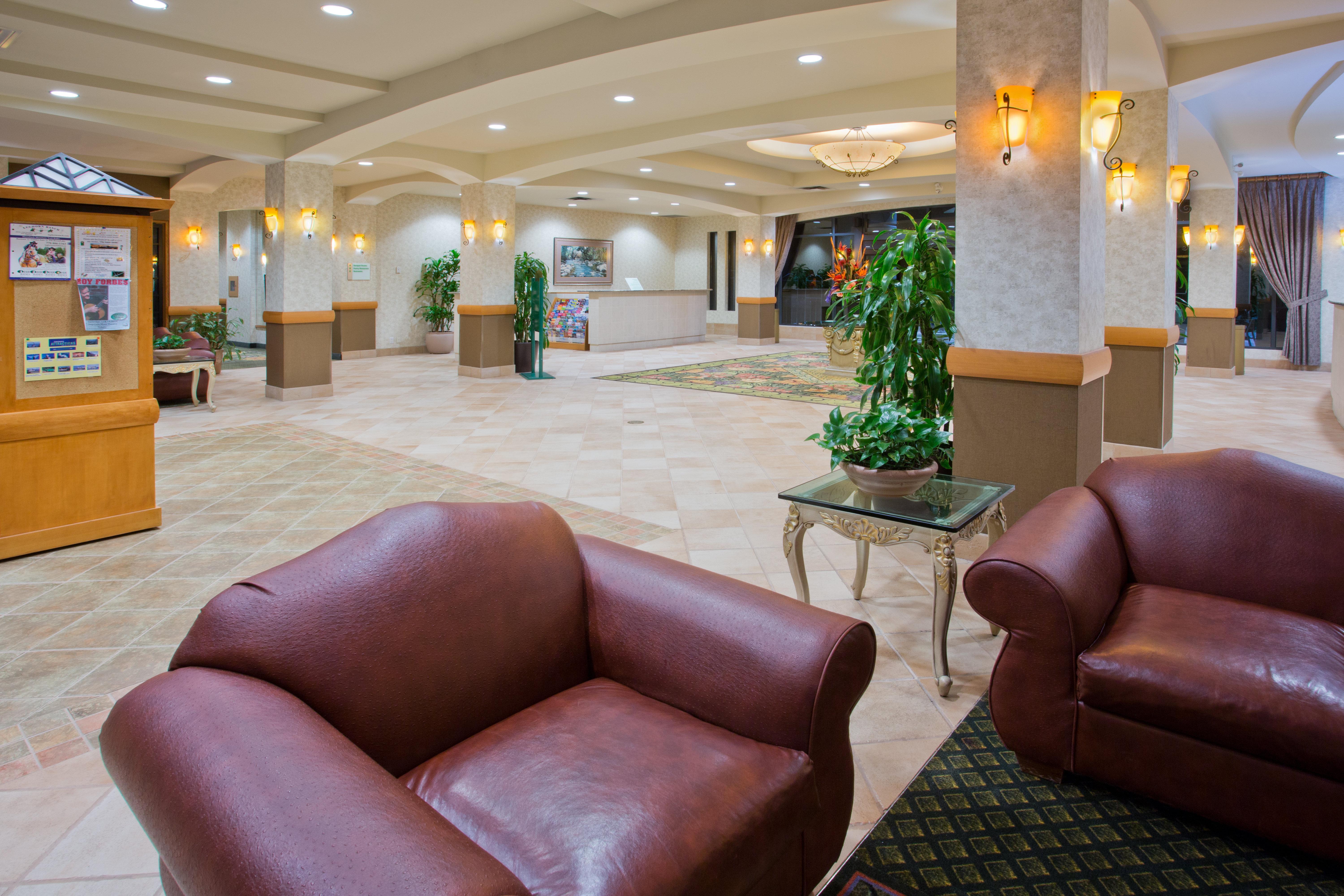 Holiday Inn & Suites North Vancouver By Ihg Exterior foto