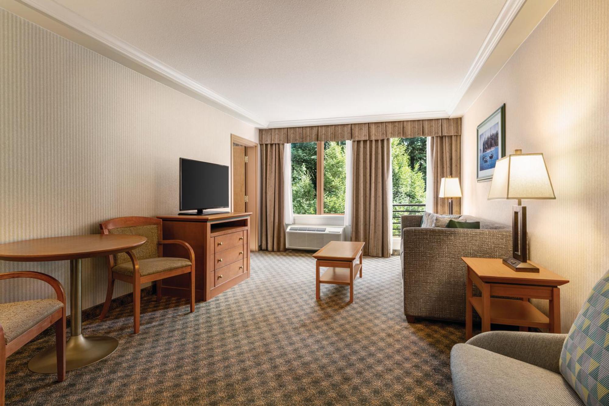 Holiday Inn & Suites North Vancouver By Ihg Exterior foto