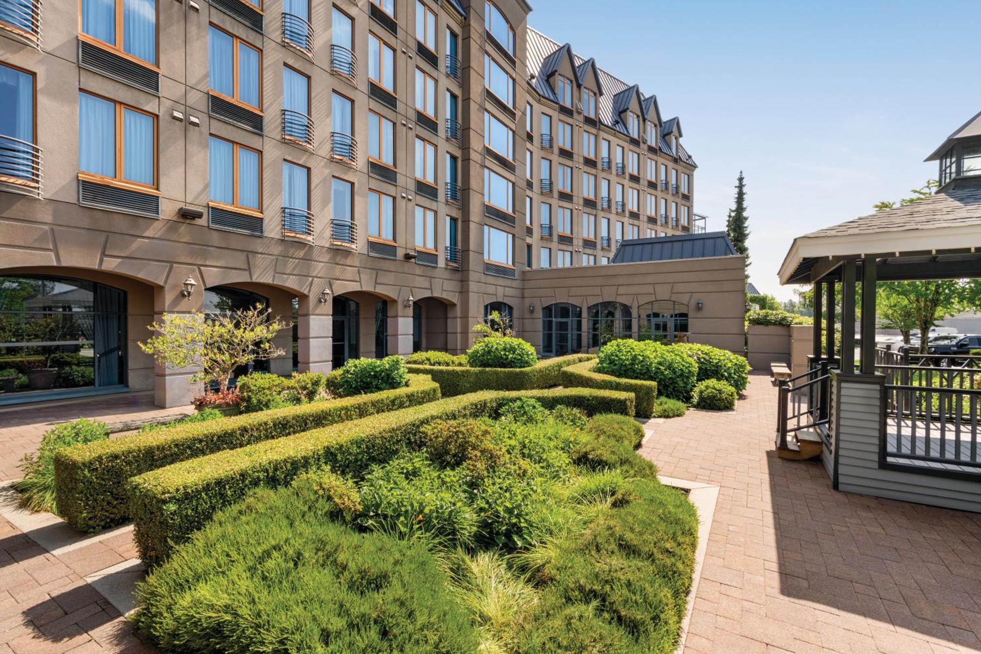 Holiday Inn & Suites North Vancouver By Ihg Exterior foto