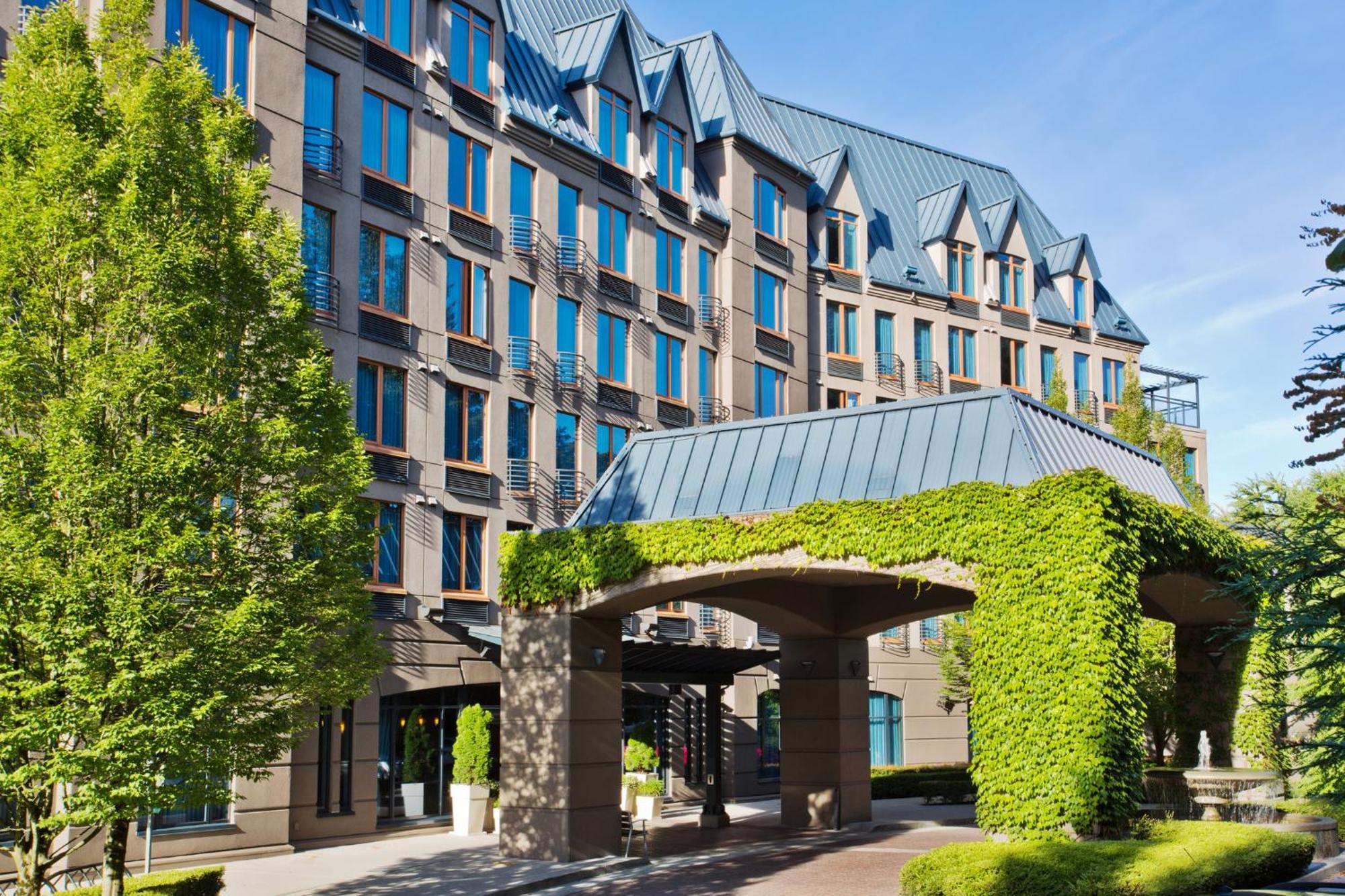 Holiday Inn & Suites North Vancouver By Ihg Exterior foto