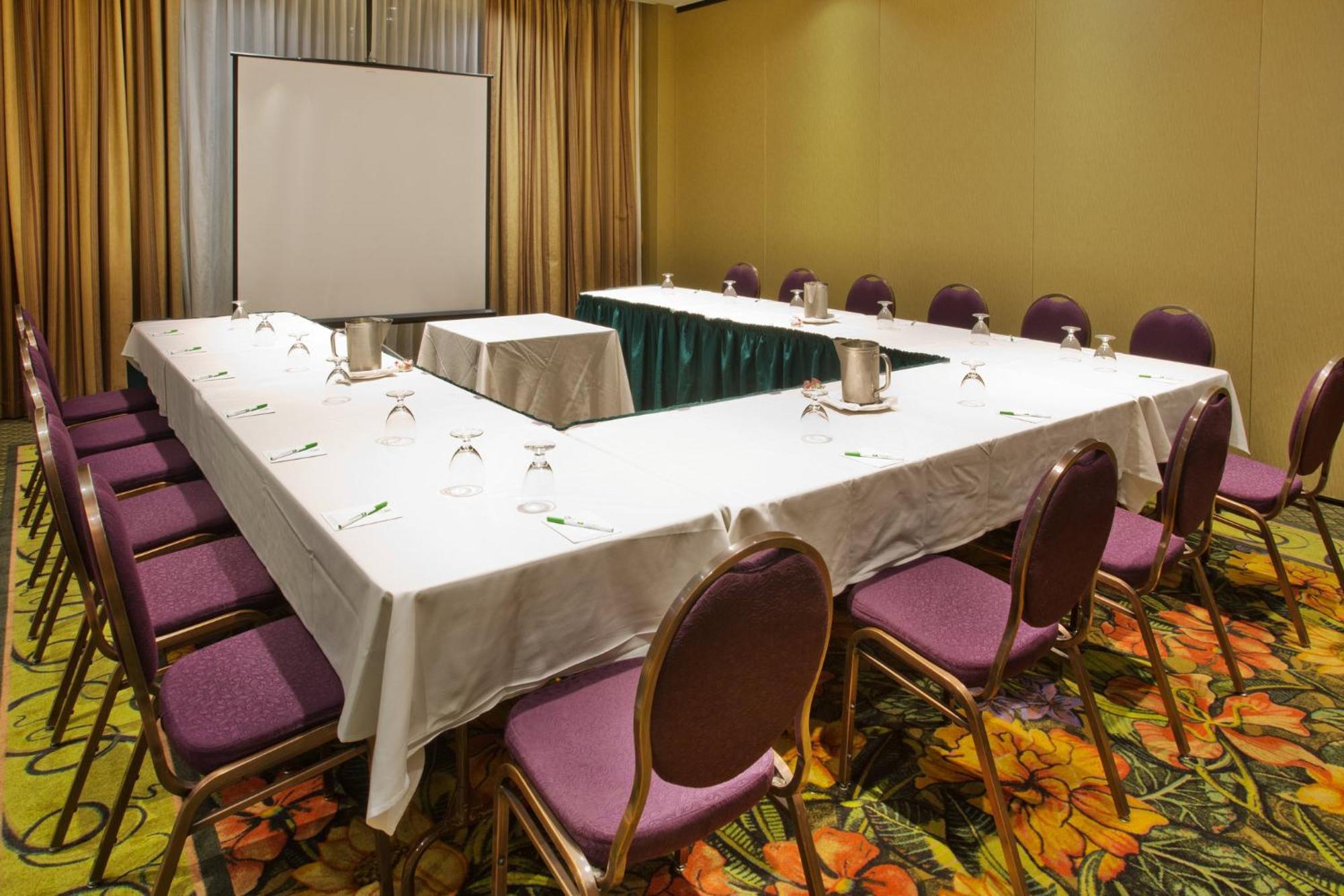 Holiday Inn & Suites North Vancouver By Ihg Exterior foto