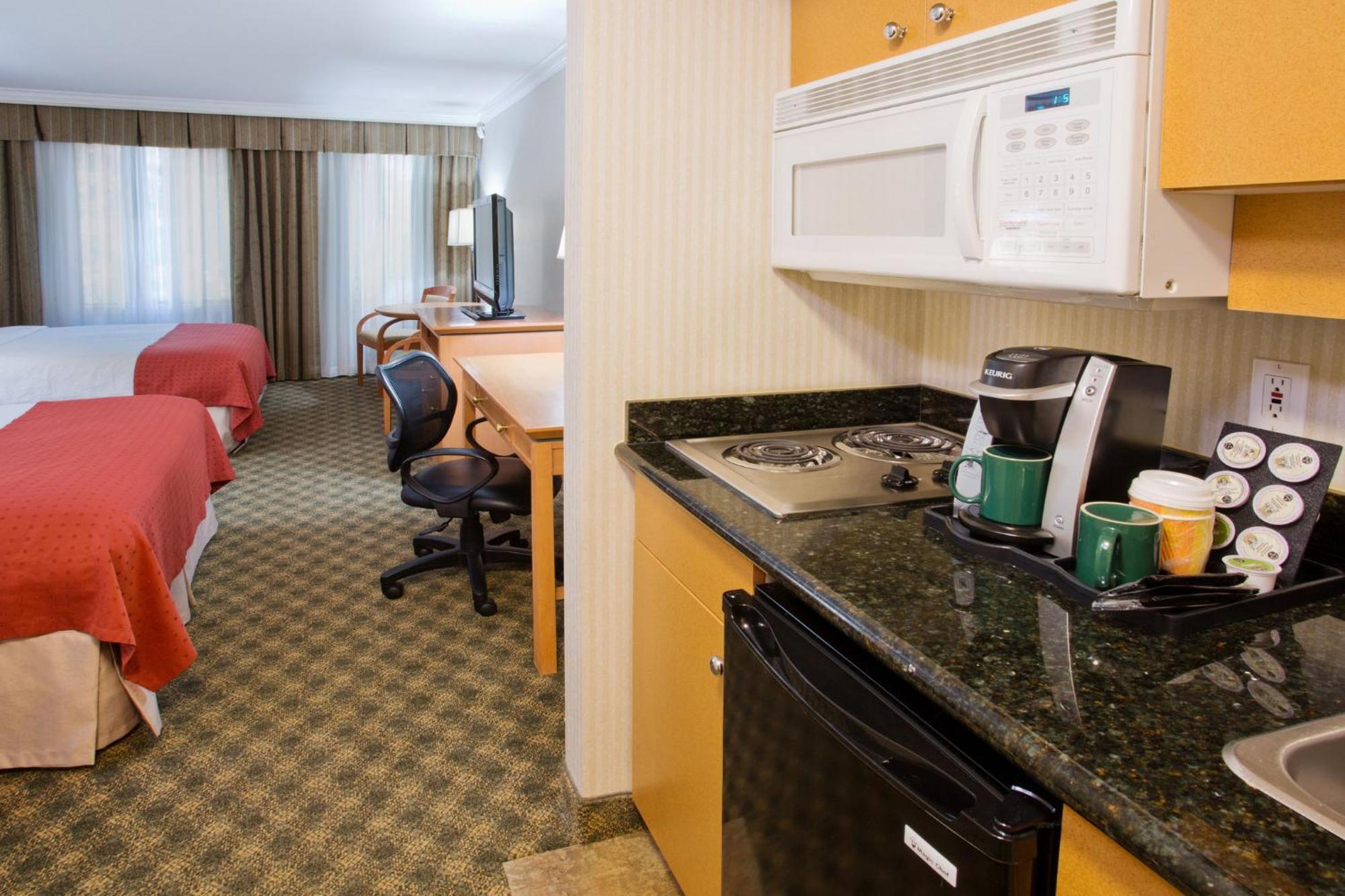 Holiday Inn & Suites North Vancouver By Ihg Exterior foto