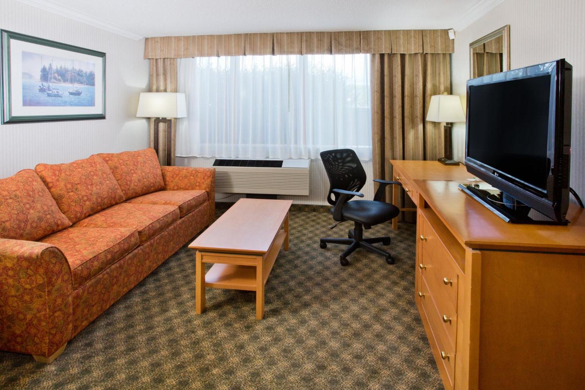 Holiday Inn & Suites North Vancouver By Ihg Exterior foto